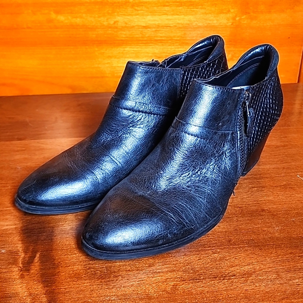 Franco Sarto black leather/ snake skin pattern heeled booties
